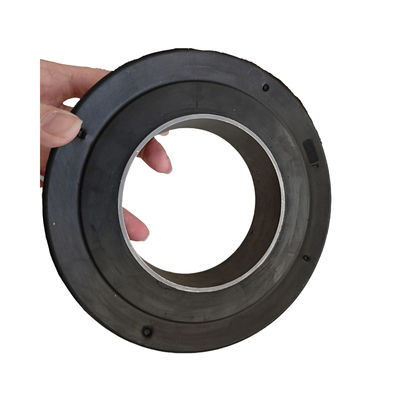 Konfigurowalne rozmiary kubka do czyszczenia odwiertów zbrojonego metalowym wkładem i ciśnieniem roboczym 10 000 psi do operacji naftowych i gazowych